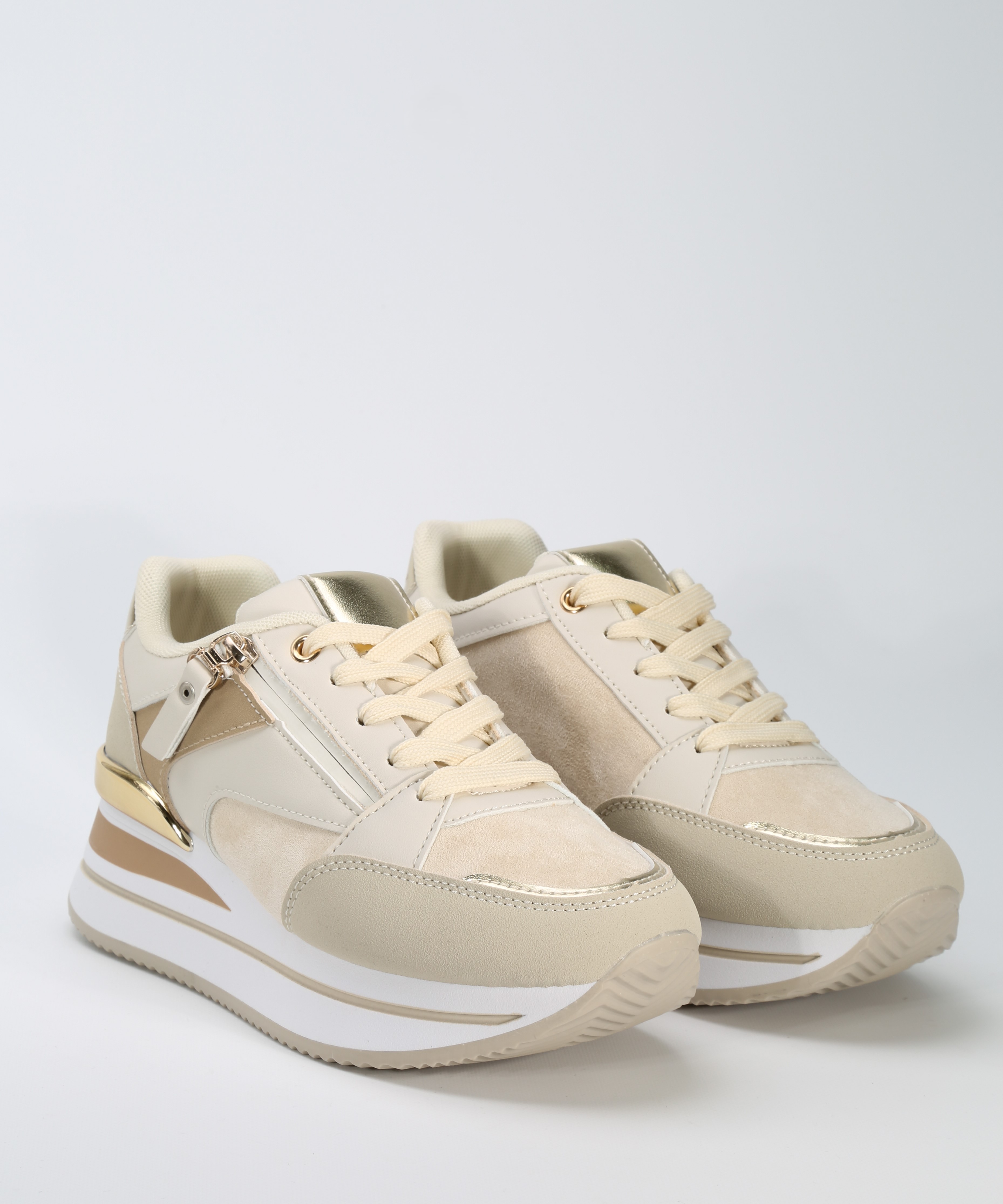 Sabrinas desportivas com fecho image number null